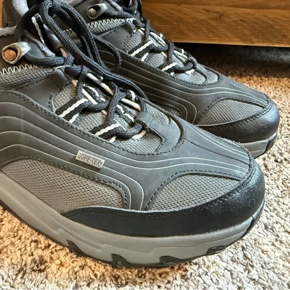 MBT Men’s Chapa GTX Shoes - Size 11 - Picture 2 of 9